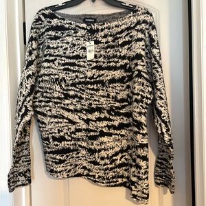 Express Black White Pattern Sweater Top Small Women NWT asymmetrical hemline